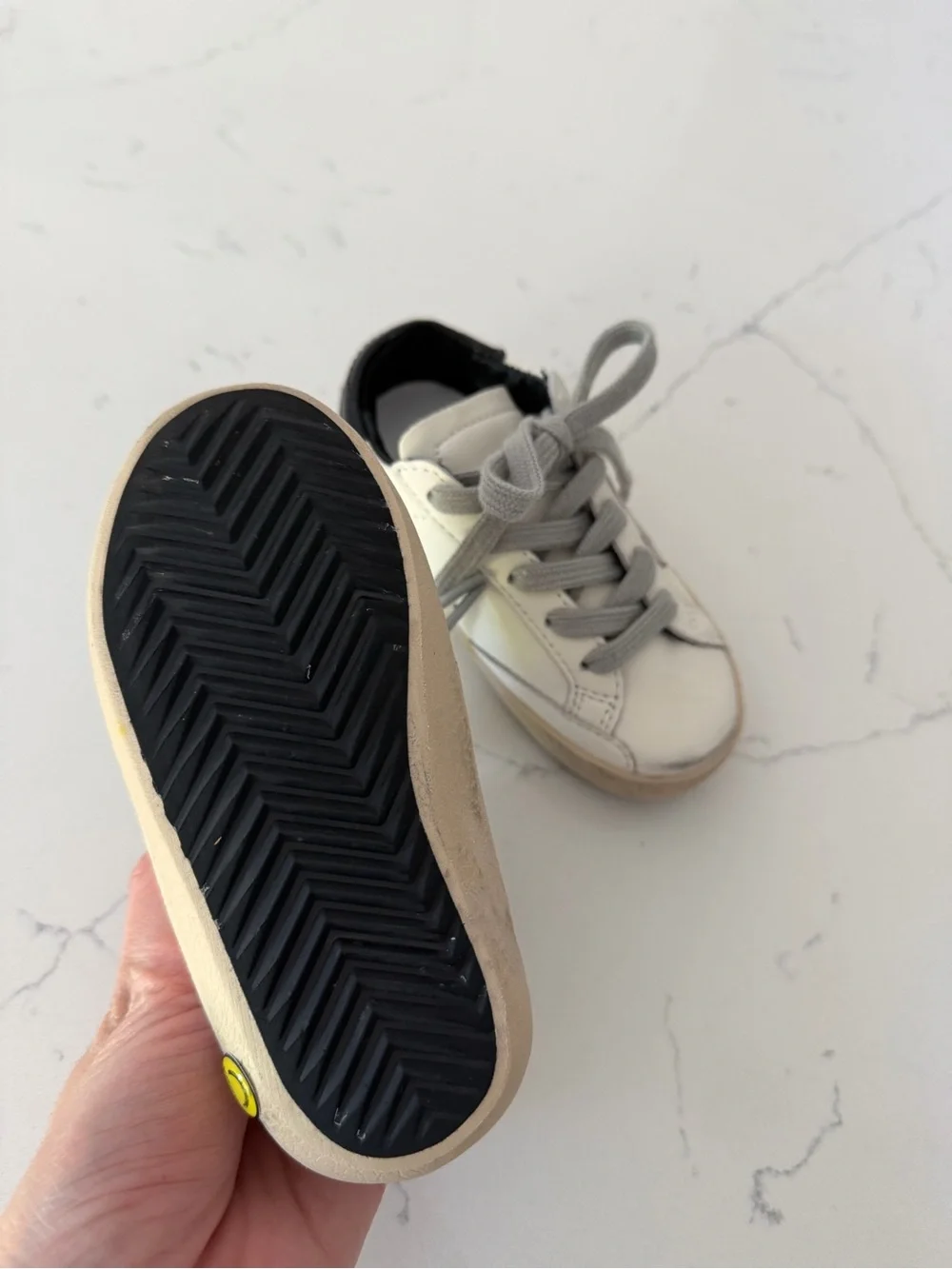 Golden Goose White Kids Sneakers with Grey Star - Size 21(5-5.5)